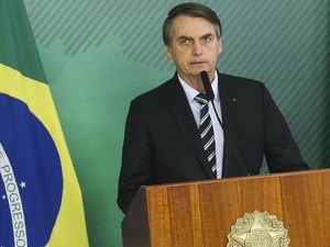 Bolsonaro quer projeto que proíba ideologia de gênero nas escolas