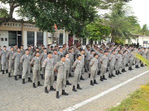 Aprovados em concurso da PM brigam para ocupar cargo