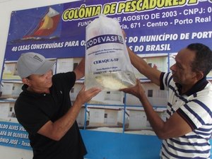 Codevasf realiza peixamento nas águas do Baixo São Francisco