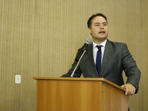 Renan Filho confirma que varreduras são feitas para evitar rebeliões