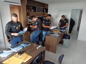 Polícia desarticula organização e cumpre mandados em AL e mais estados