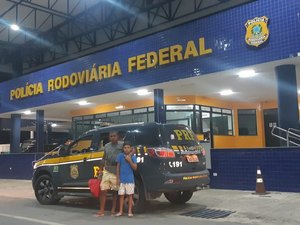 Condutor de motocicleta tem ataque epilético e menino de 11 anos pula da moto em movimento