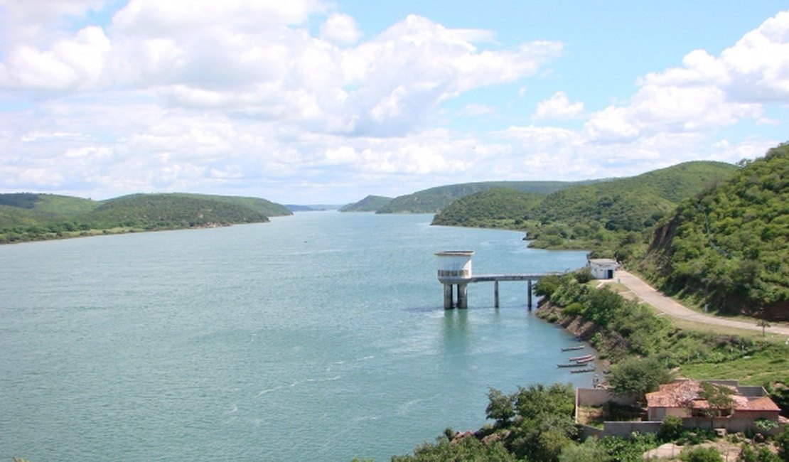 Baixo nível do São Francisco compromete abastecimento do Agreste