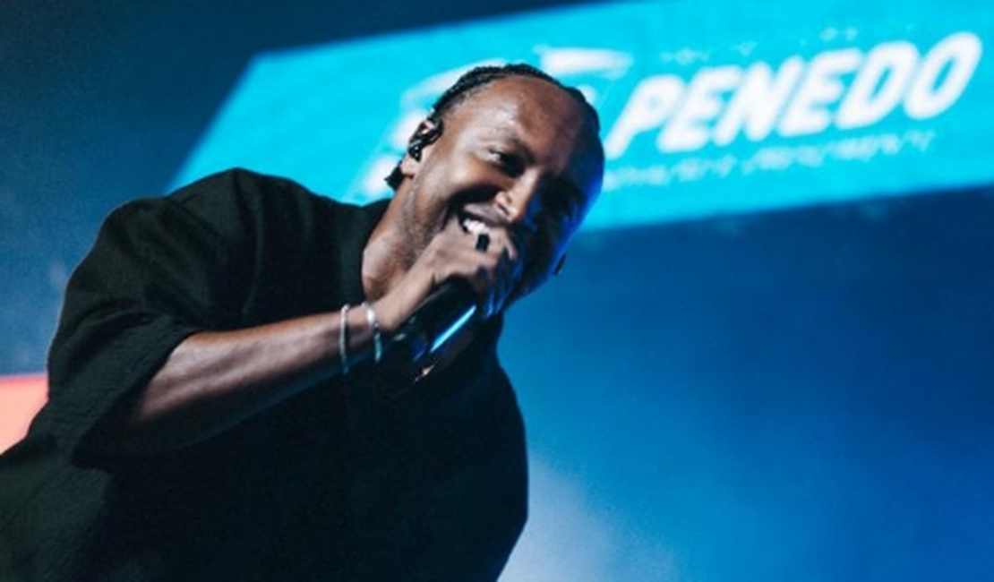 Thiaguinho lança novo projeto musical durante a Festa de Bom Jesus dos Navegantes, em Penedo