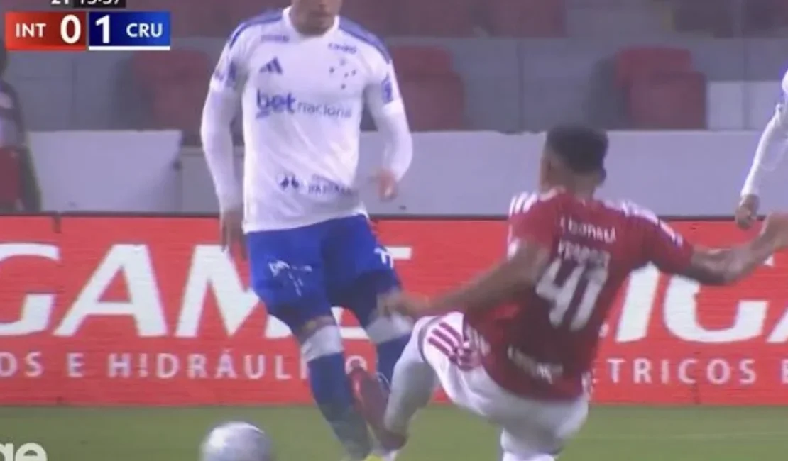 STJD suspende Victor Gabriel, do Inter, até a volta de Gabriel Pec, do Cruzeiro