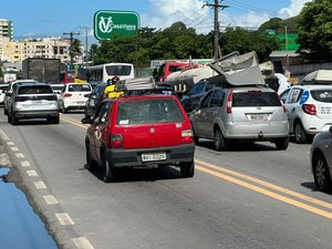 [Vídeo] Mudanças no trânsito da Av. Gustavo Paiva exigem atenção dos motoristas