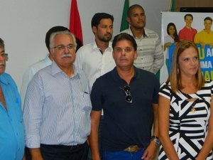 Nome de pré-candidato da oposição só em 60 dias