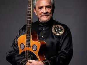 Show católico com Padre Alessandro Campos reúne centenas de fieis no FIPI; Zé Ramalho se apresenta nesta quarta (17)