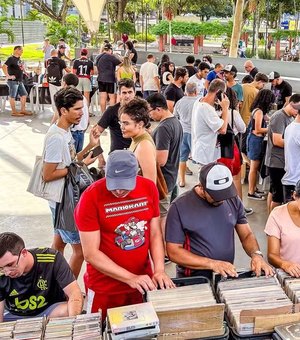 Com entrada gratuita, Arapiraca recebe Feirinha de Discos no Pôr do Som neste domingo