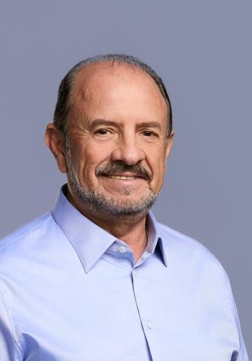 Lei de Antonio Albuquerque endurece punições por violência em estádios de AL