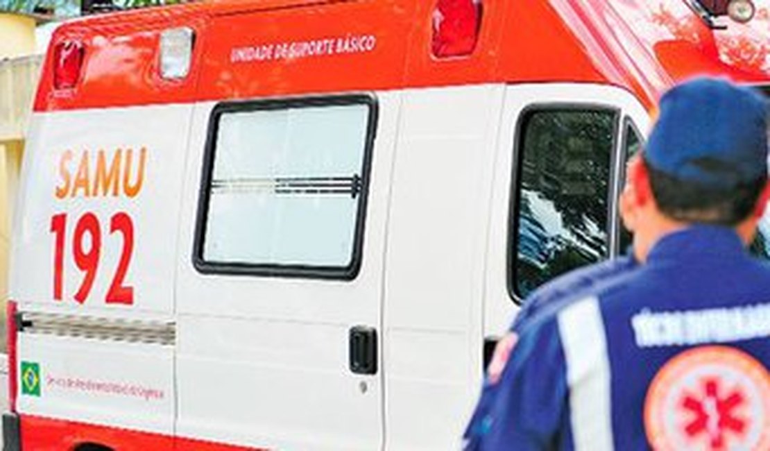 Homem sofre tentativa de homicídio em terminal de ônibus 