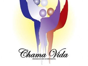 Exposição com obras de artistas que apoiam ações sociais movimenta shopping da capital