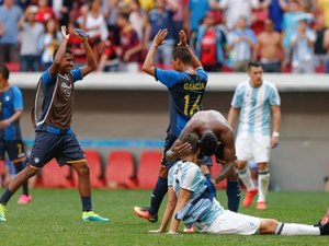 Argentina empata com Honduras e está desclassificada
