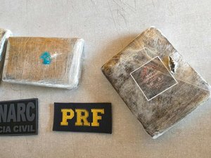 Polícia apreende cocaína e maconha durante abordagem a ônibus na BR-104