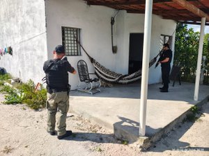 [Vídeo] Vigilante de escola no Sertão é preso após polícia descobrir condenação por estupro de vulnerável