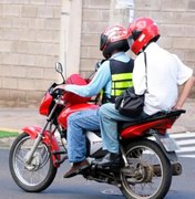 Mototaxistas e motofretistas economizam R$ 530 em taxas do Detran/AL em 2026