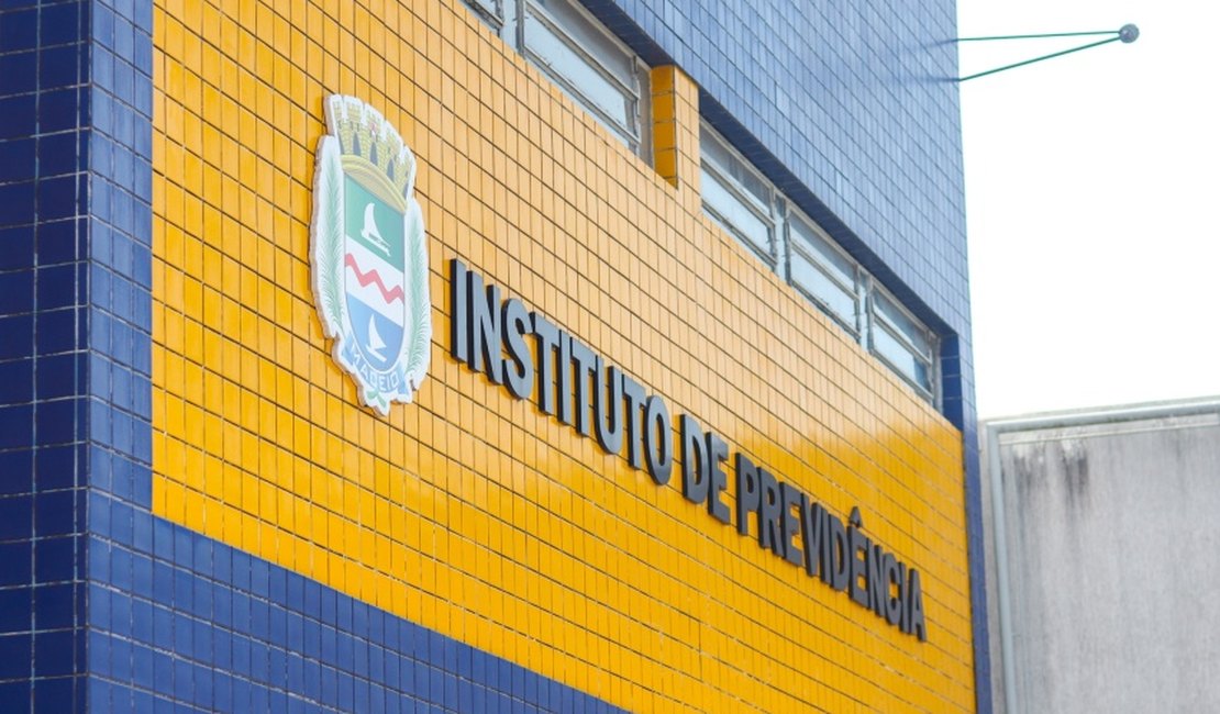 Prefeitura convoca aposentados e pensionistas para abertura de conta