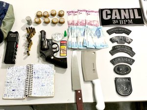 Homem é preso com drogas, arma, lanterna de choque e dinheiro, na zona rural de Craíbas