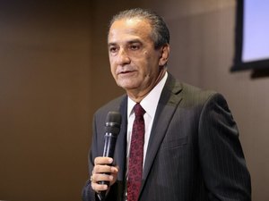 STF cancela passaporte de Silas Malafaia e proíbe contato com Bolsonaro