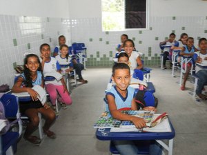 Mais de 70% dos estudantes em Maceió dizem precisar de psicólogo na escola