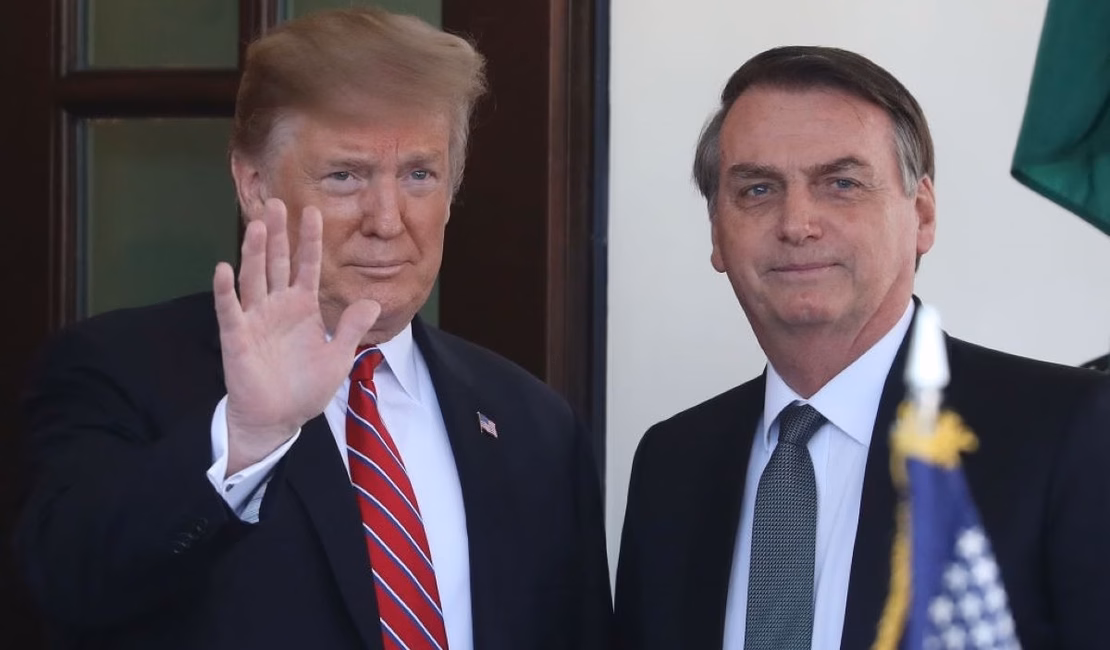Trump afirma que acusações contra Bolsonaro são “execução política”