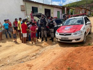 Polícia distribui brinquedos para crianças em Colônia Leopoldina