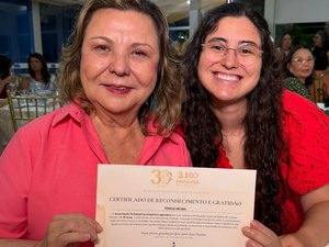 Tereza Nelma é homenageada por trajetória em defesa das pessoas com deficiência