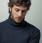 'Desejo um Brasil sem Bolsonaro', diz Chay Suede