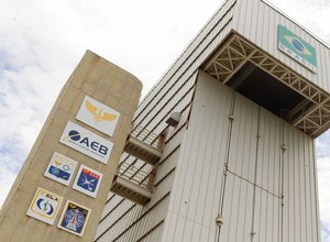 Governo anuncia parceria para lançamentos de satélites