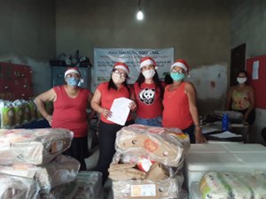 [VÍDEO] Associação de moradores promove natal solidário em Arapiraca