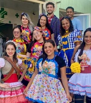 Hospital de Emergência do Agreste promove festa junina com diversão e muito forró