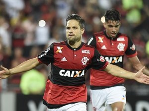 Brasileirão: Flamengo vence, Vitória perde mais uma em casa e Sport fica no empate