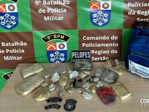 Mochila com quase 2,5kg de maconha é abandonada perto de escola em Delmiro Gouveia
