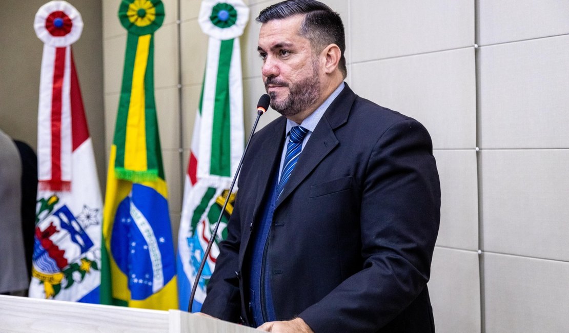 Emenda de Leonardo Dias à Abrasel é destinada para capacitação de 200 jovens