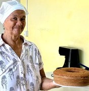 Idosa vence depressão criando negócio de venda de bolos em Maragogi