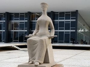 STF arquiva inquérito sobre Roseana Sarney e Edison Lobão