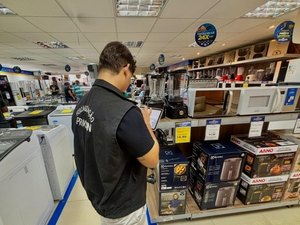 Procon Maceió orienta consumidores sobre compras seguras na Best Friday