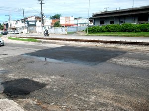 Prefeitura faz operação tapa buraco em onze bairros de Maceió