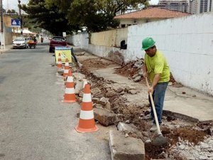 Equipes de Manutenção trabalham no Centro e na Serraria