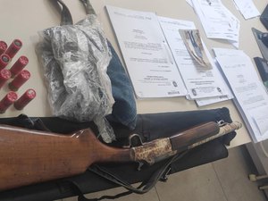 Polícia Civil prende mulher por posse ilegal de arma de fogo em Estrela de Alagoas
