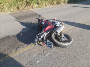 Colisão envolvendo moto e caminhão causa morte de arapiraquense na AL 115, em Igaci