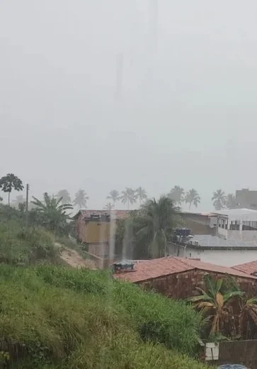 Inmet emite alerta amarelo de chuvas para 33 municípios de Alagoas