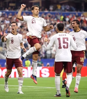 Espanha domina 'super' França e avança à final da Copa do Mundo