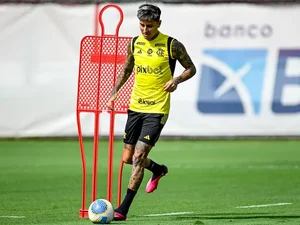 Jogador do Flamengo atinge marca histórica com a camisa do clube