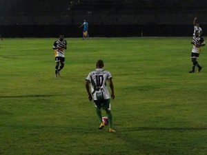 Dimesão Saúde perde para o Central por 2 a 0 em duelo realizado em Caruaru