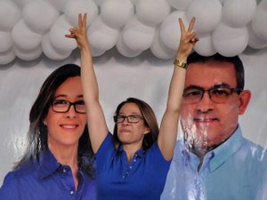 Tainá do dr. Lauro vence eleições e será a nova prefeita de Lagoa da Canoa