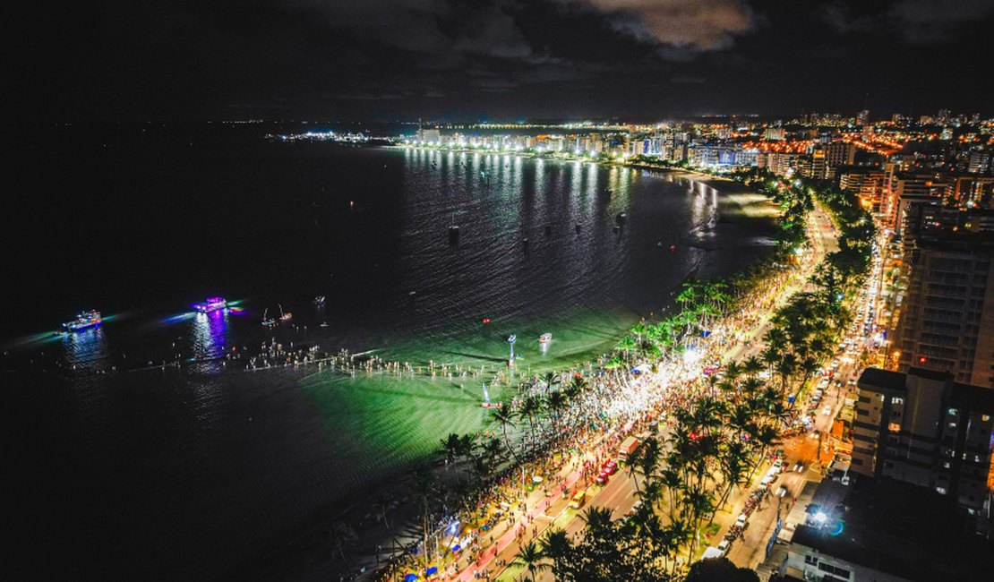 Marinha vai abrir inquérito para apurar naufrágio de jangada na Ponta Verde, em Maceió