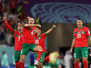 Goleiro brilha nos pênaltis, Marrocos elimina Espanha e vai às quartas.