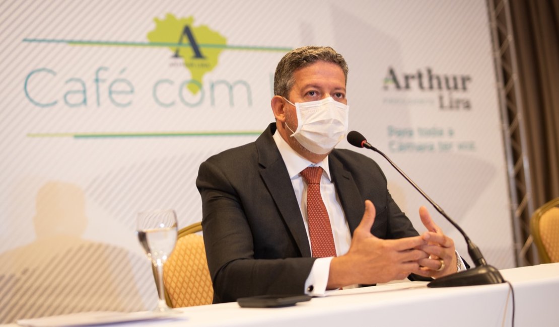 Arthur Lira garante autonomia enquanto presidente da Câmara, após pressão de Bolsonaro