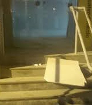 Bando armado explode caixas eletrônicos em Traipu